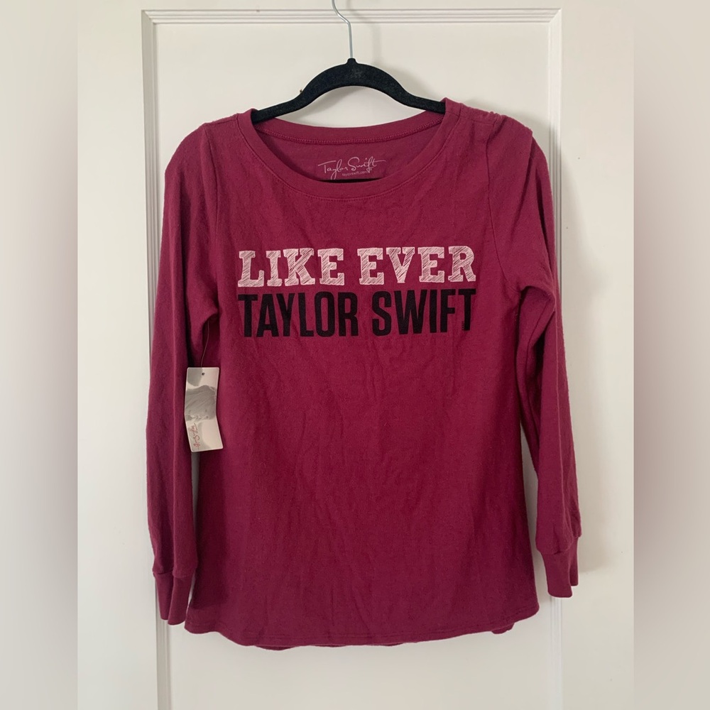 Taylor Swift - Long Sleeve Shirt - Small